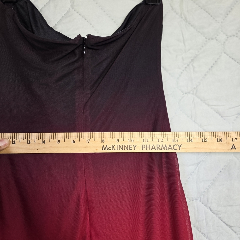 Fashion Nova Ombré Lace Up Back Ball Gown Maxi Dress Sz M Red Black
Strapless - Picture 3 of 12